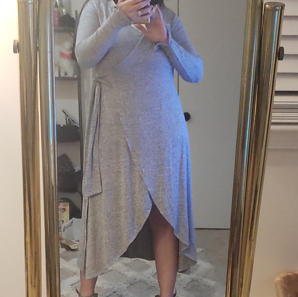 GAP - Picture 2 of 6